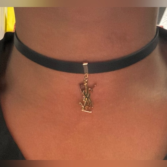 Ladies neck chocker - Picture 4 of 5